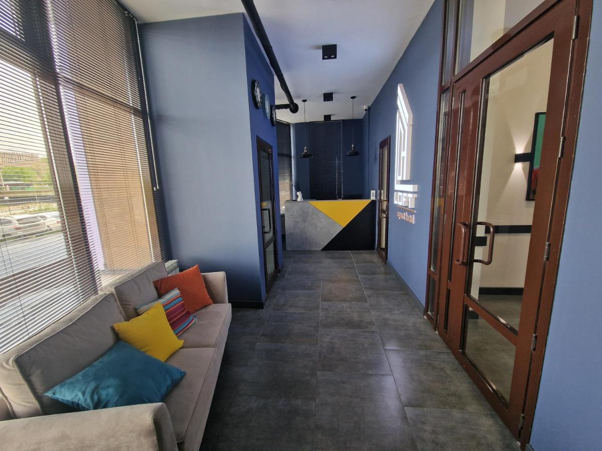 Apart Hotel Loft Almaty Bagian luar foto