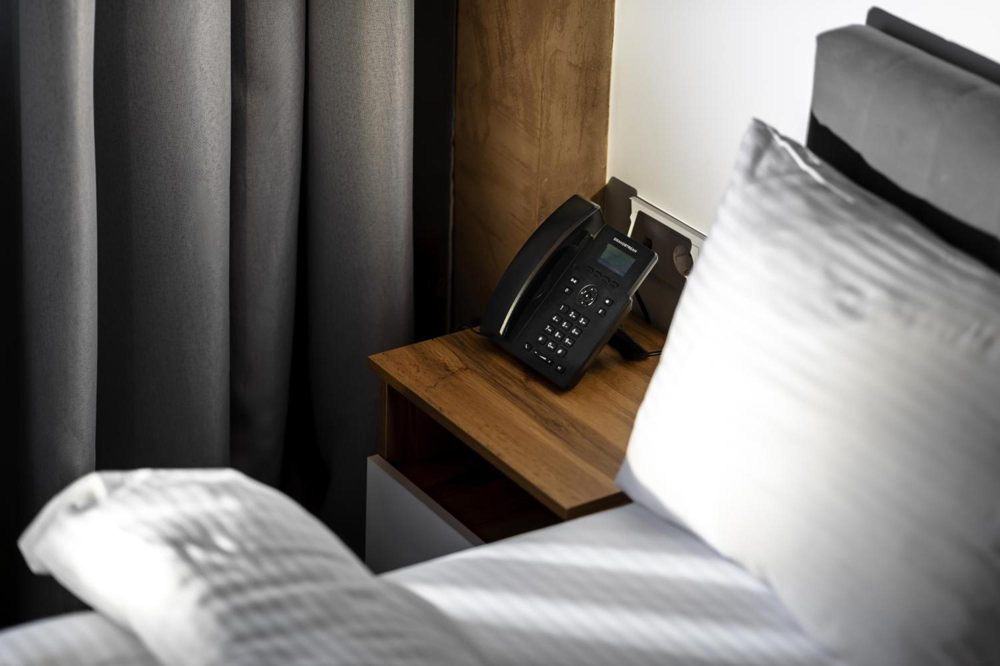 Apart Hotel Loft Almaty Bagian luar foto