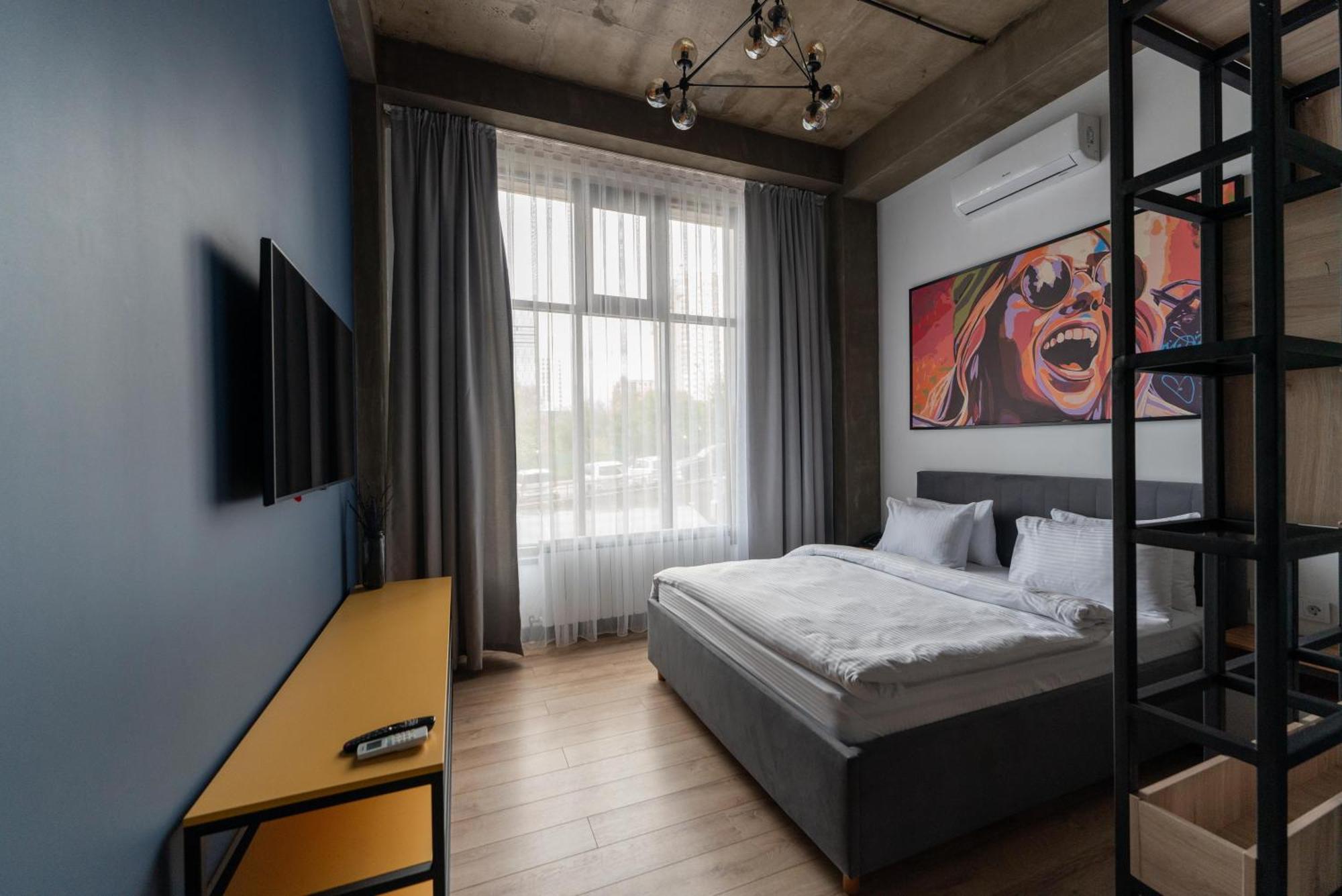 Apart Hotel Loft Almaty Bagian luar foto